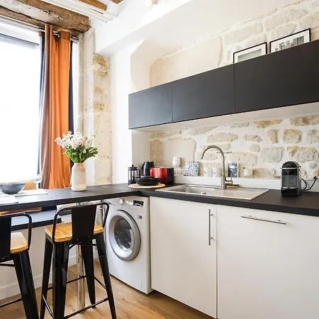 Magnificent Cocoon In The Heart Of Appartamento Parigi